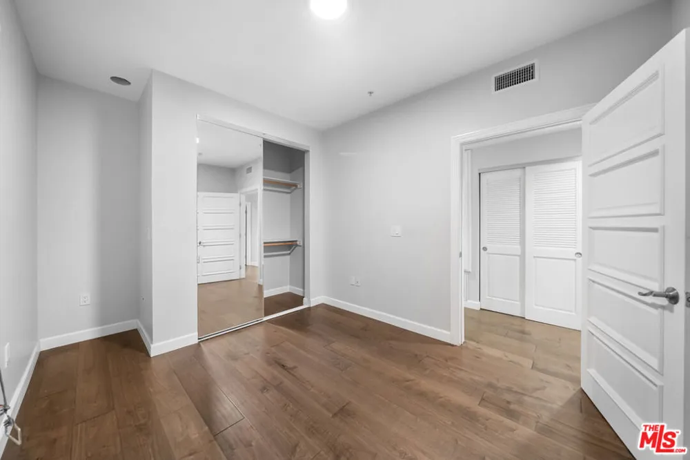 440 S Occidental Boulevard #104 Los Angeles, CA 90057
