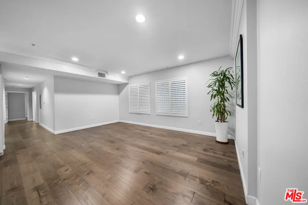 440 S Occidental Boulevard #104 Los Angeles, CA 90057