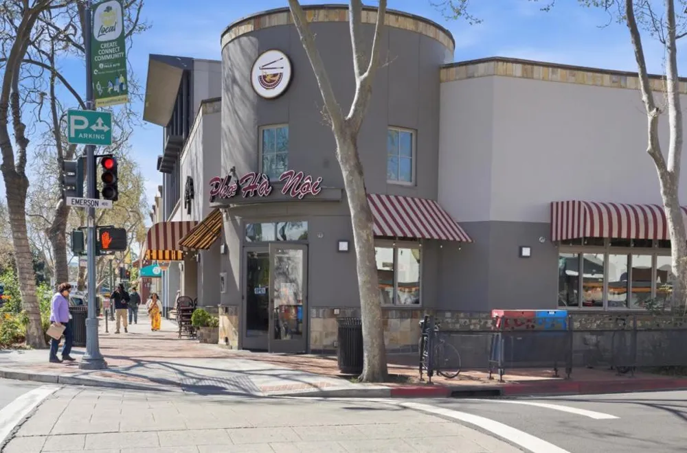633 Forest Avenue Palo Alto, CA 94301