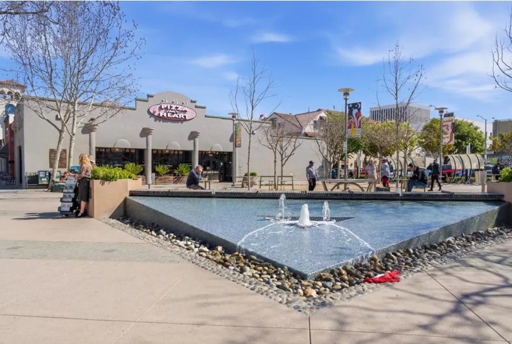 633 Forest Avenue Palo Alto, CA 94301