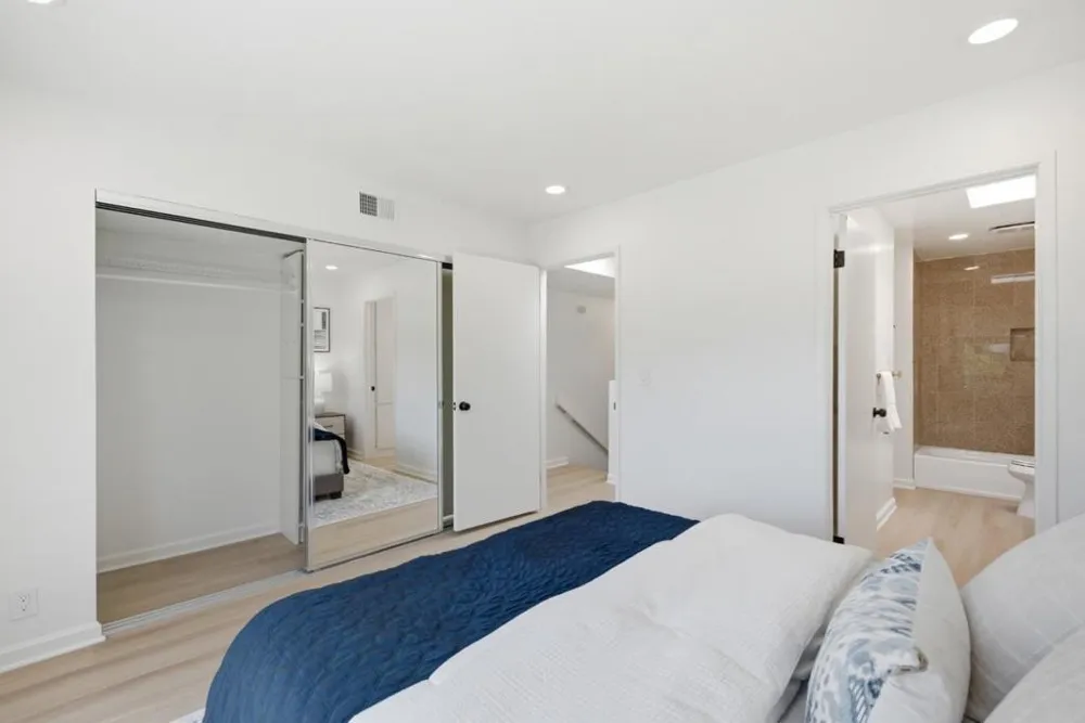 633 Forest Avenue Palo Alto, CA 94301