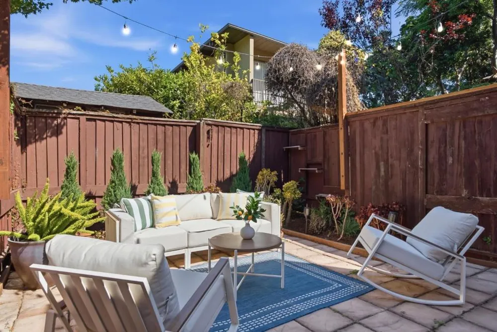 633 Forest Avenue Palo Alto, CA 94301
