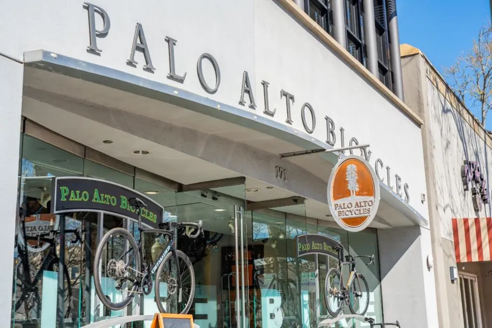 633 Forest Avenue Palo Alto, CA 94301