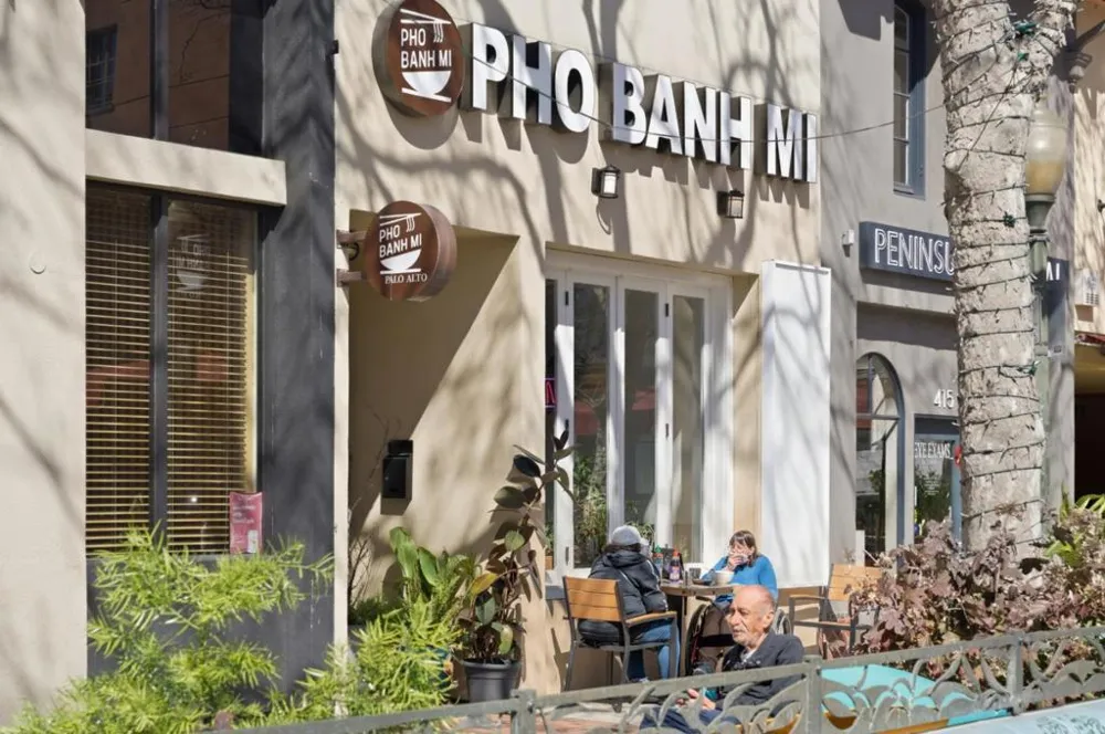 633 Forest Avenue Palo Alto, CA 94301