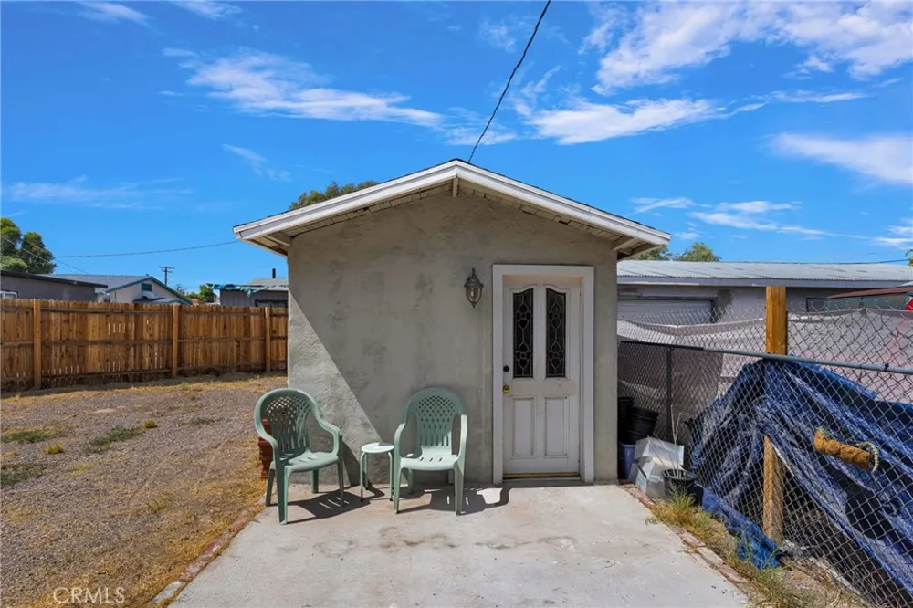 518 Quivera Needles, CA 92363