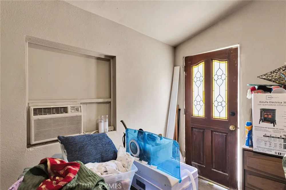 518 Quivera Needles, CA 92363