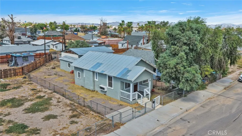 518 Quivera Needles, CA 92363