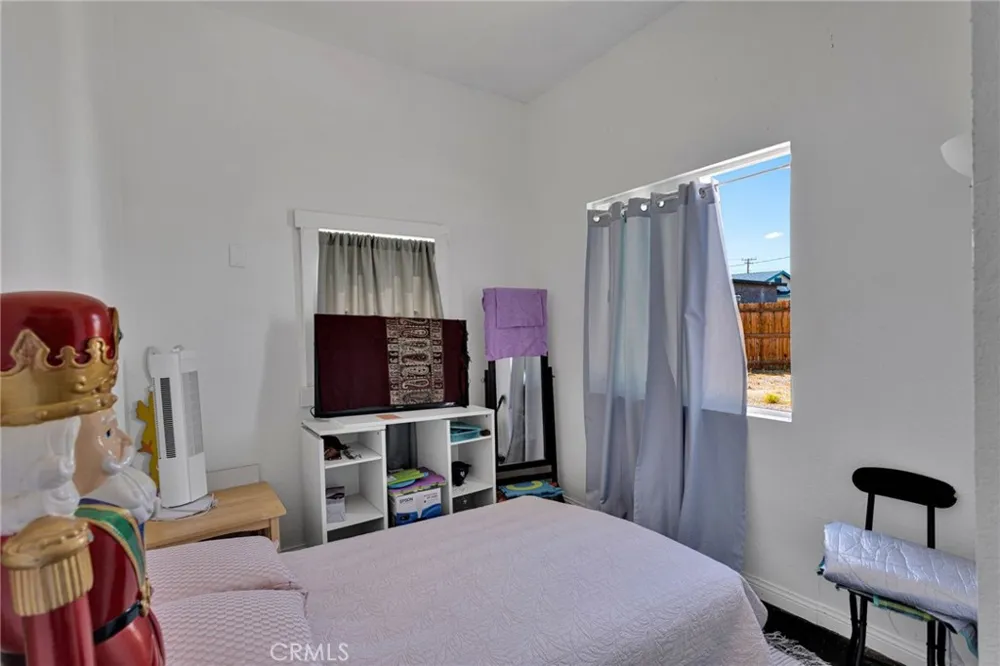 518 Quivera Needles, CA 92363