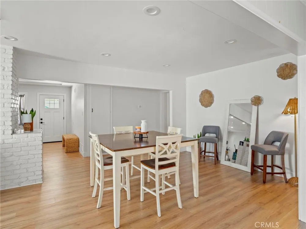 10946 Parise Whittier, CA 90604