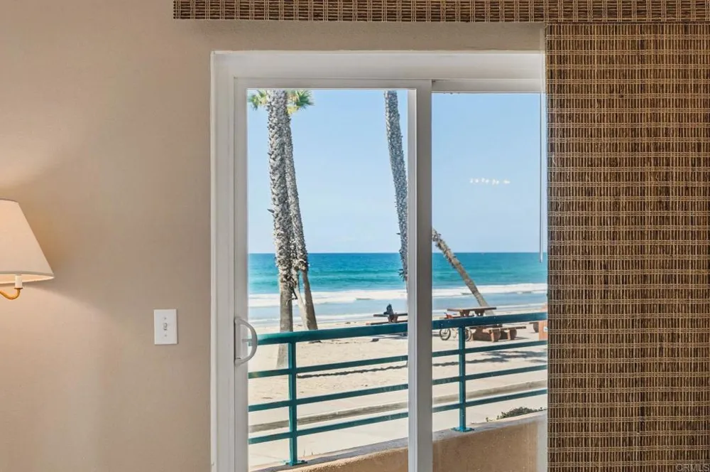 400 The Strand #7 Oceanside, CA 92054