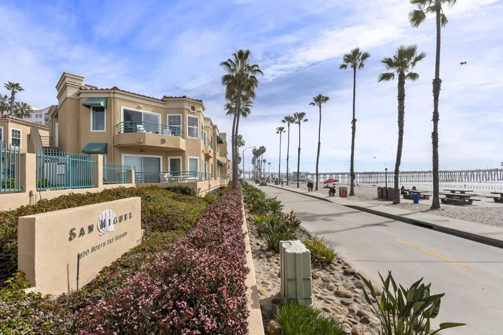 400 The Strand #7 Oceanside, CA 92054