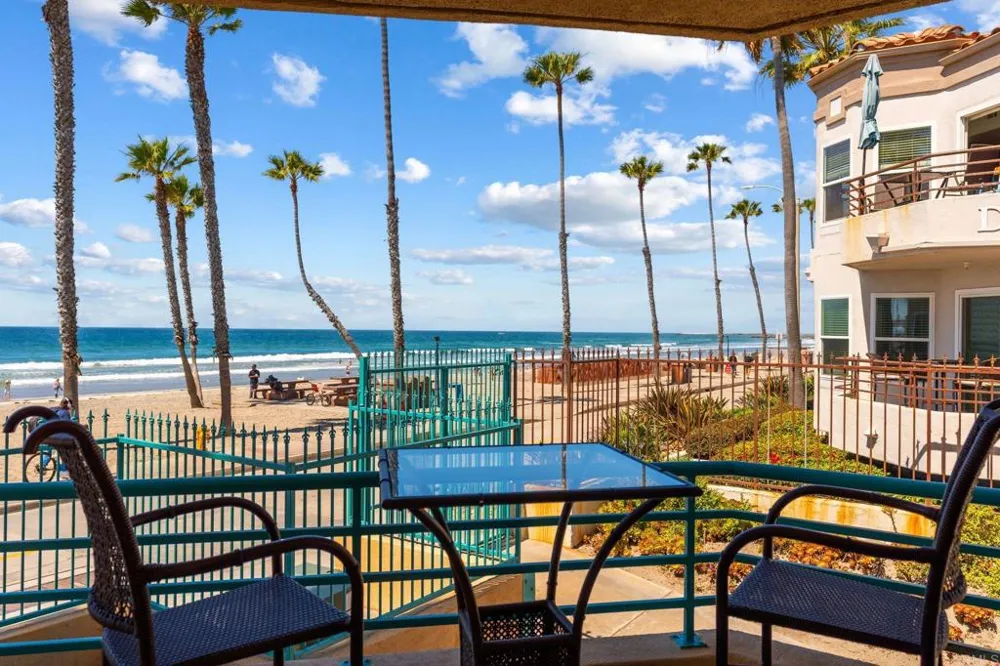 400 The Strand #7 Oceanside, CA 92054