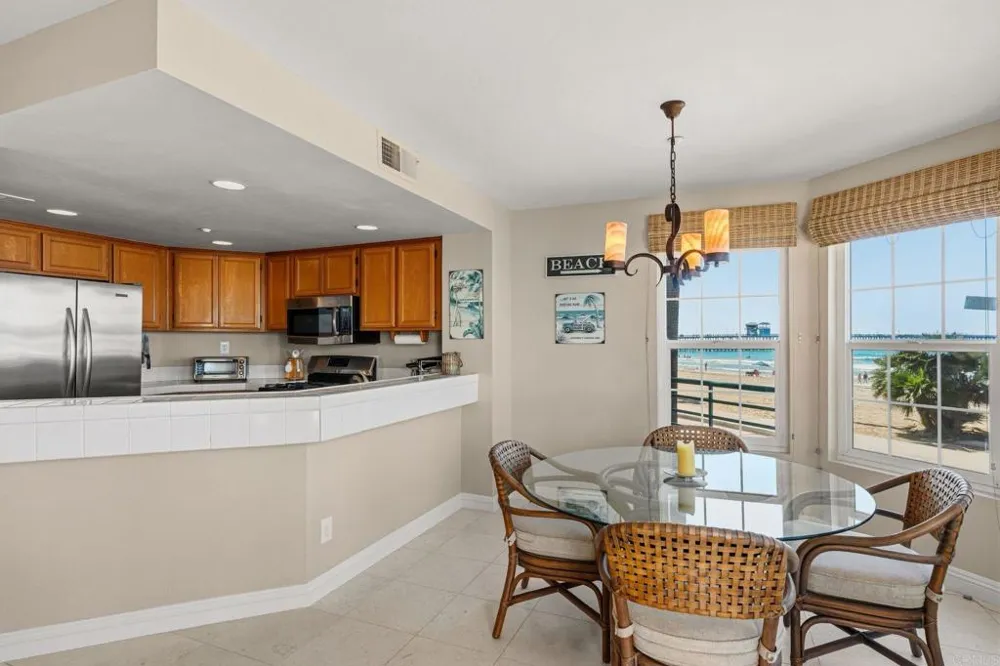 400 The Strand #7 Oceanside, CA 92054