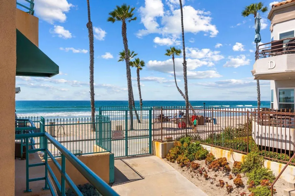 400 The Strand #7 Oceanside, CA 92054