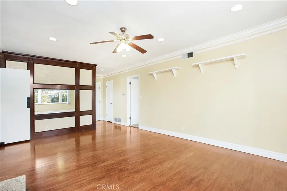 825 Mulberry Brea, CA 92821