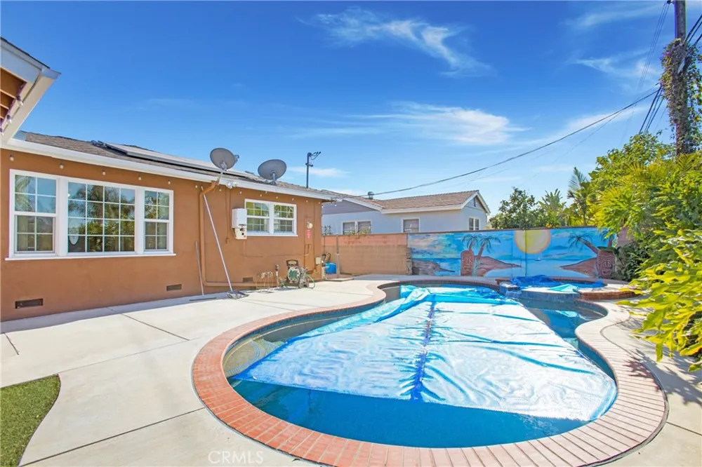 825 Mulberry Brea, CA 92821