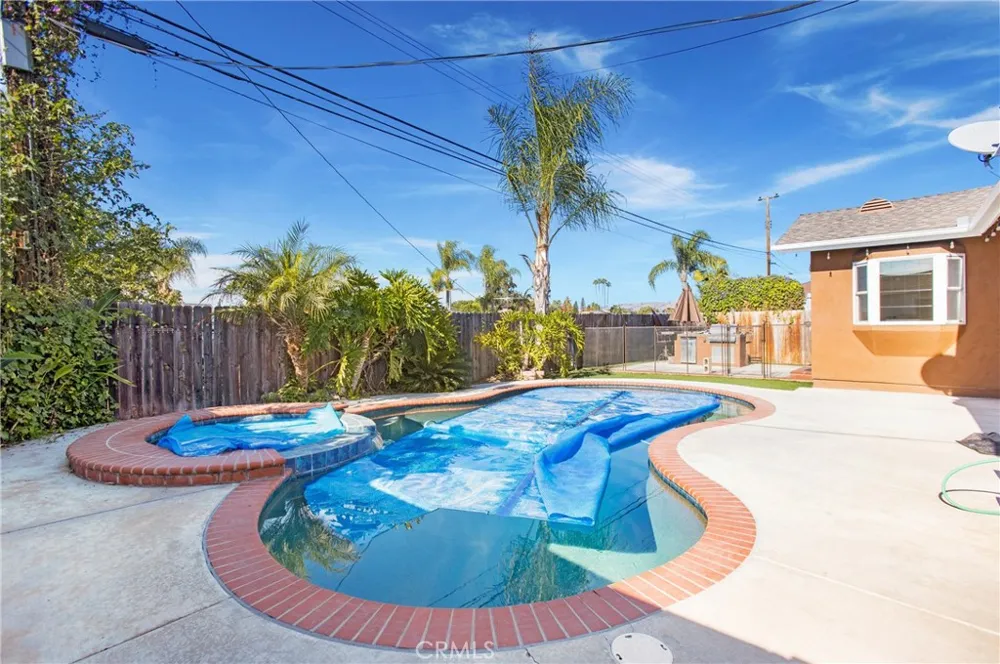 825 Mulberry Brea, CA 92821