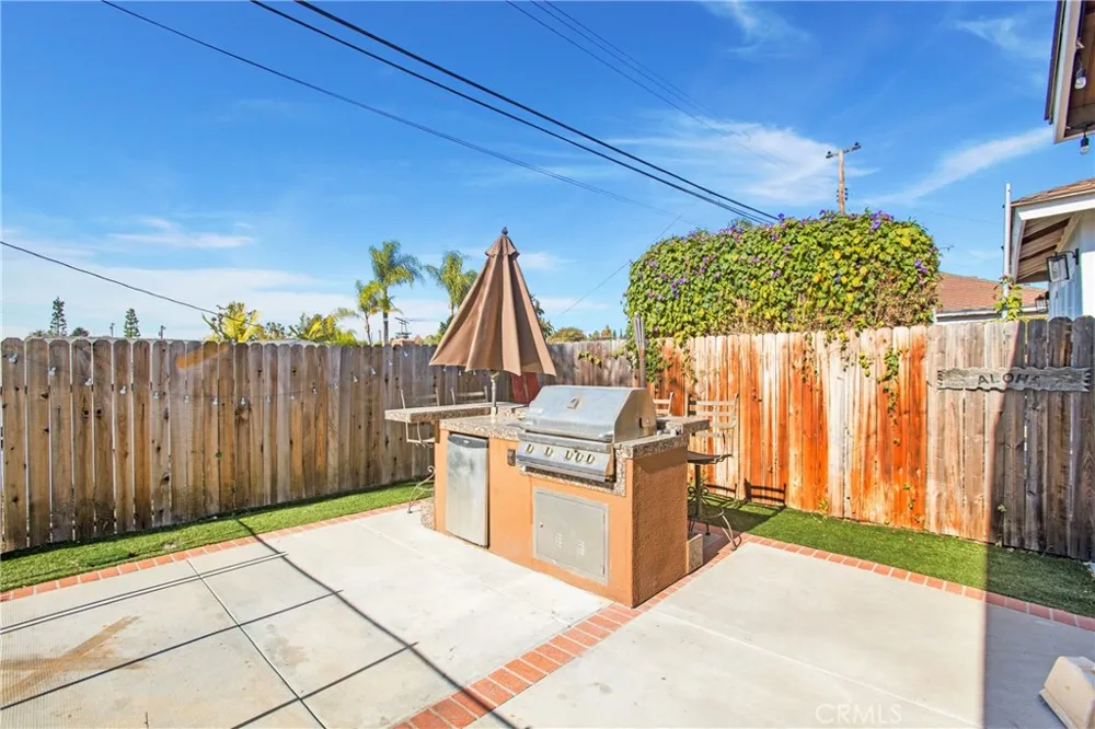 825 Mulberry Brea, CA 92821