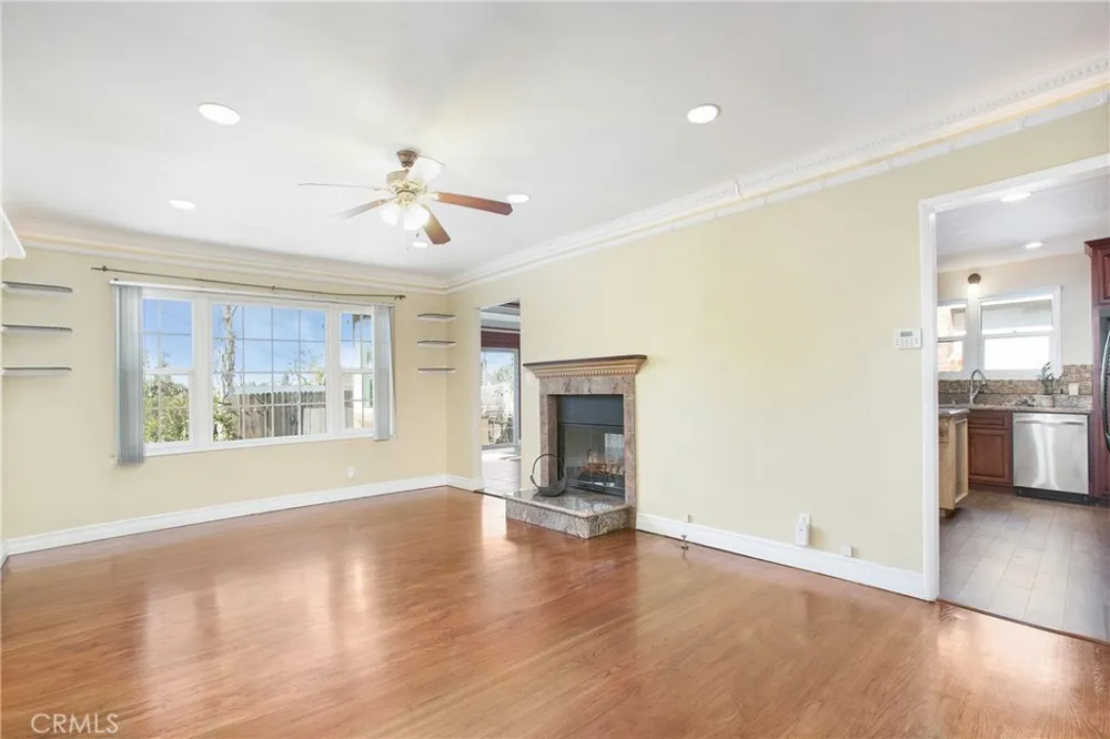 825 Mulberry Brea, CA 92821
