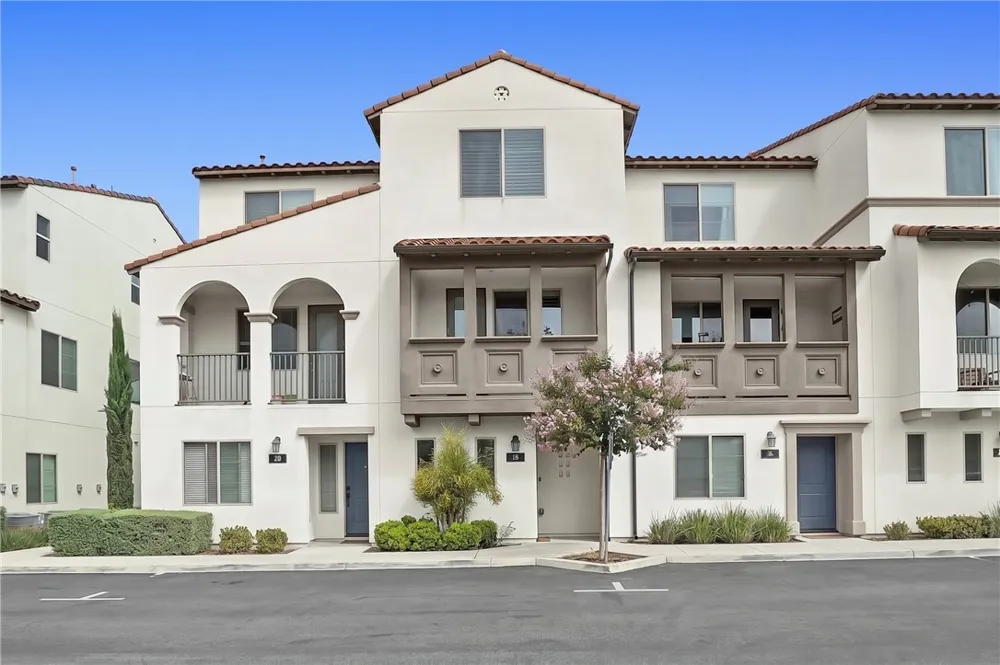 18 Bedford Court Arcadia, CA 91007
