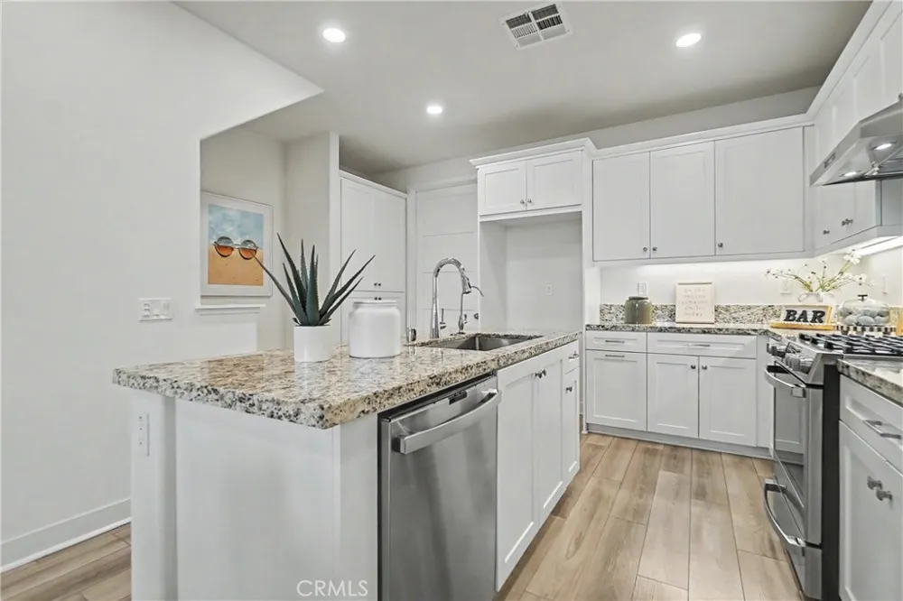 18 Bedford Court Arcadia, CA 91007