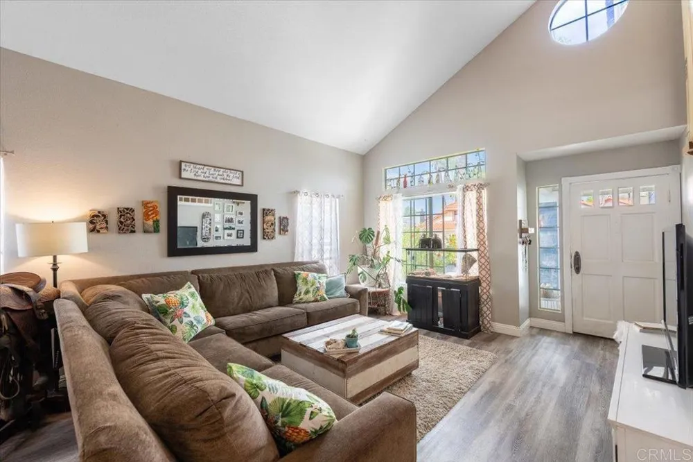 5329 Blackberry Way Oceanside, CA 92057