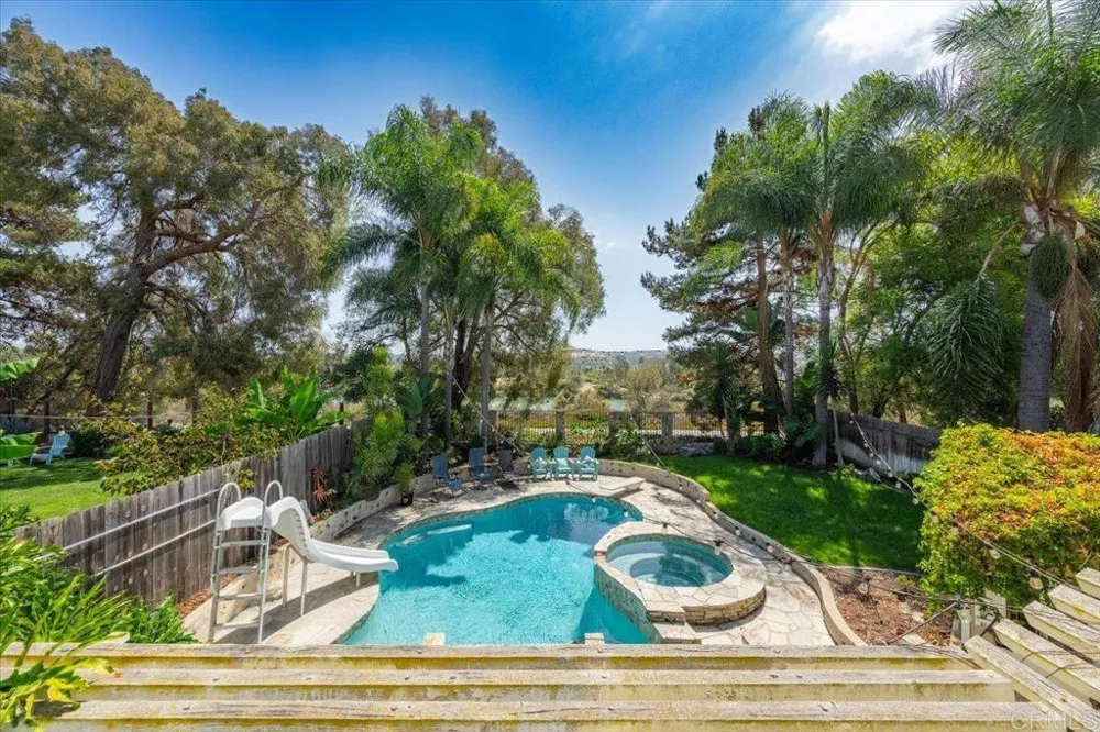 5329 Blackberry Way Oceanside, CA 92057