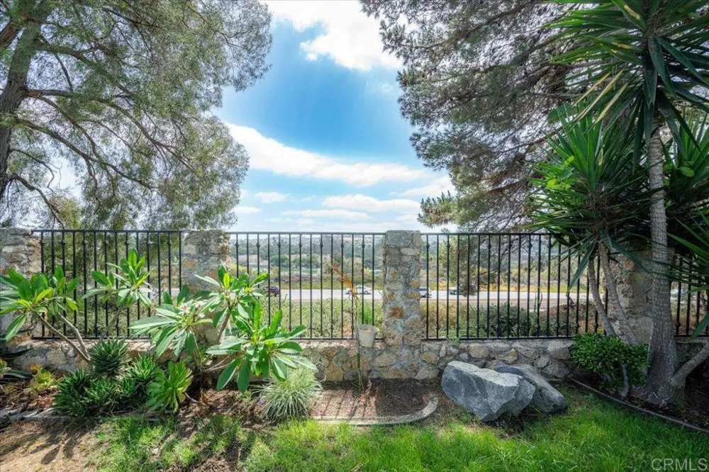5329 Blackberry Way Oceanside, CA 92057