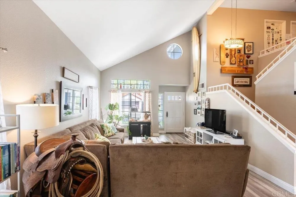 5329 Blackberry Way Oceanside, CA 92057