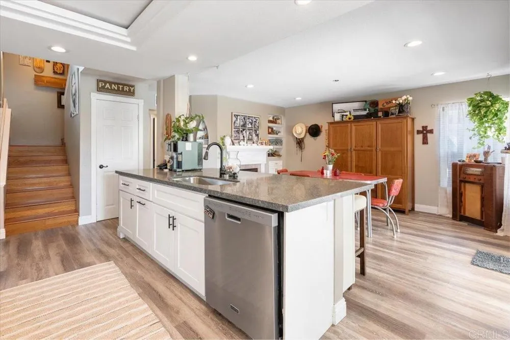 5329 Blackberry Way Oceanside, CA 92057
