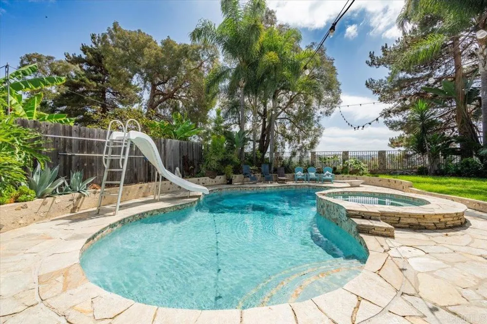 5329 Blackberry Way Oceanside, CA 92057