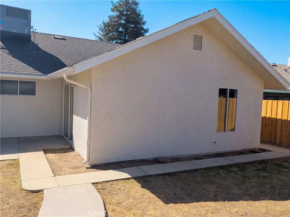 2821 Driftwood Madera, CA 93637