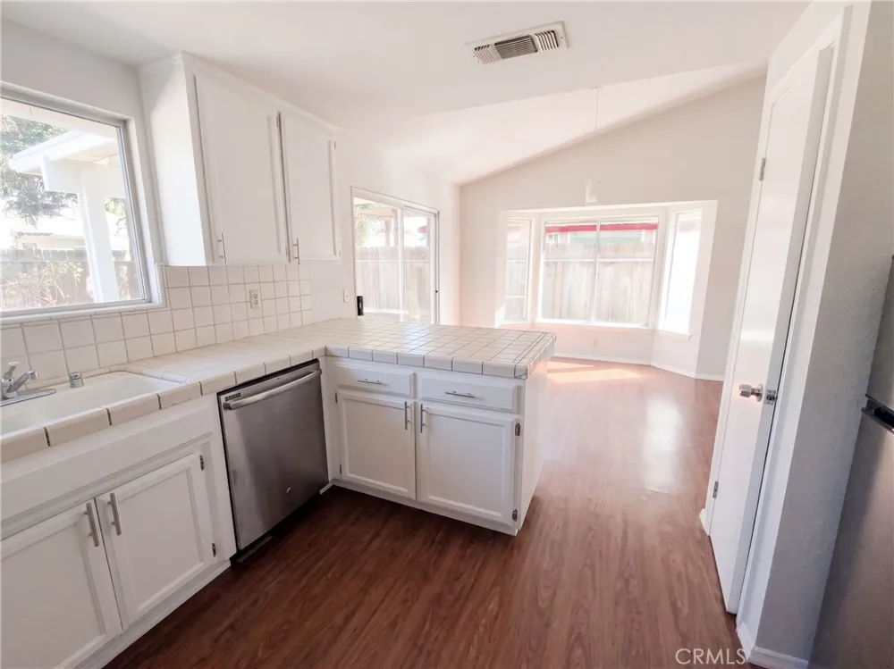 2821 Driftwood Madera, CA 93637