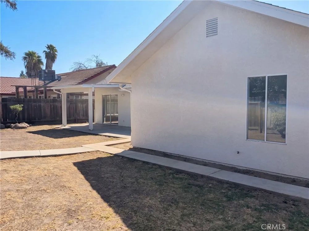 2821 Driftwood Madera, CA 93637