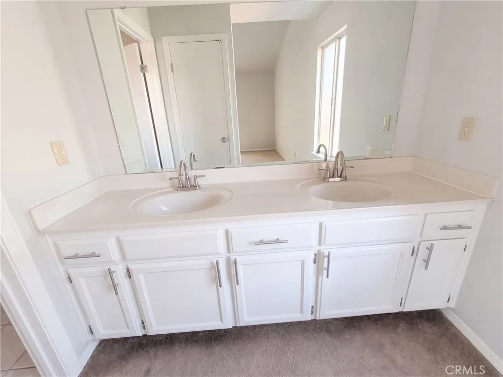 2821 Driftwood Madera, CA 93637
