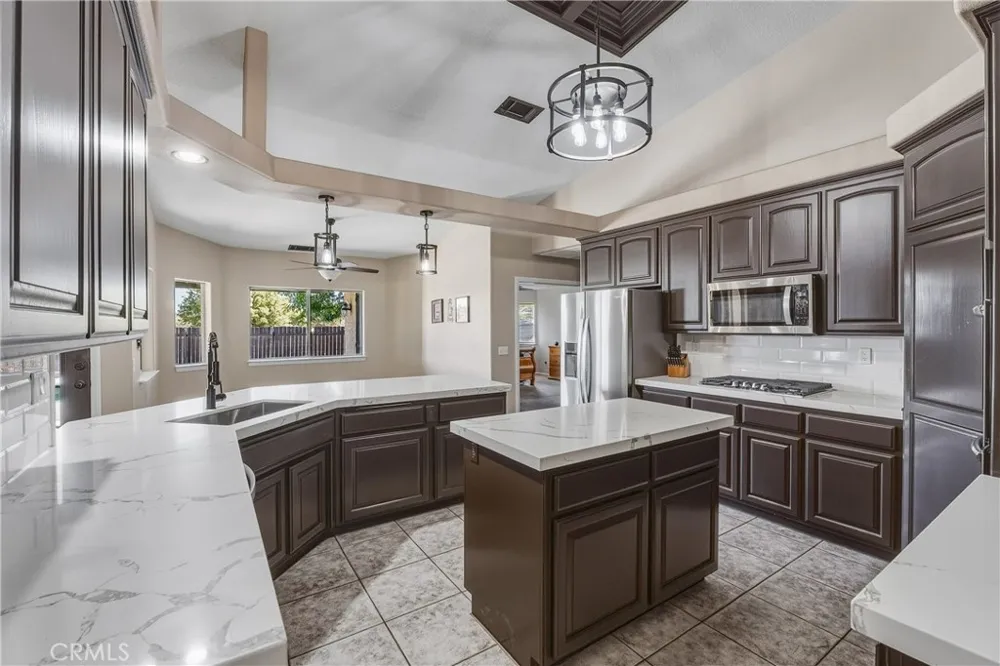 8423 Beaver Phelan, CA 92371