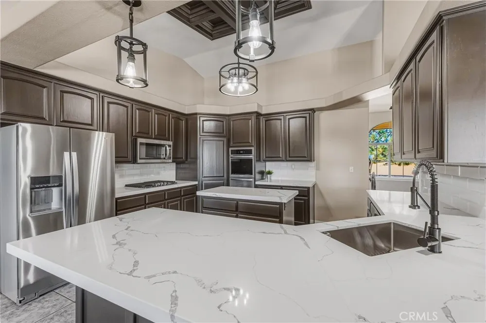 8423 Beaver Phelan, CA 92371