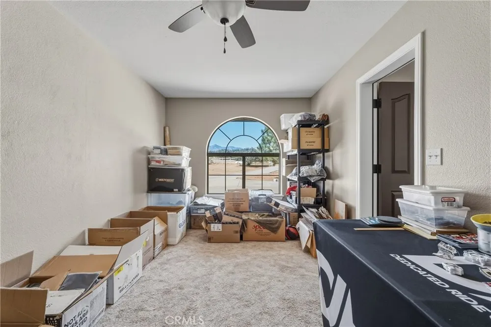 8423 Beaver Phelan, CA 92371