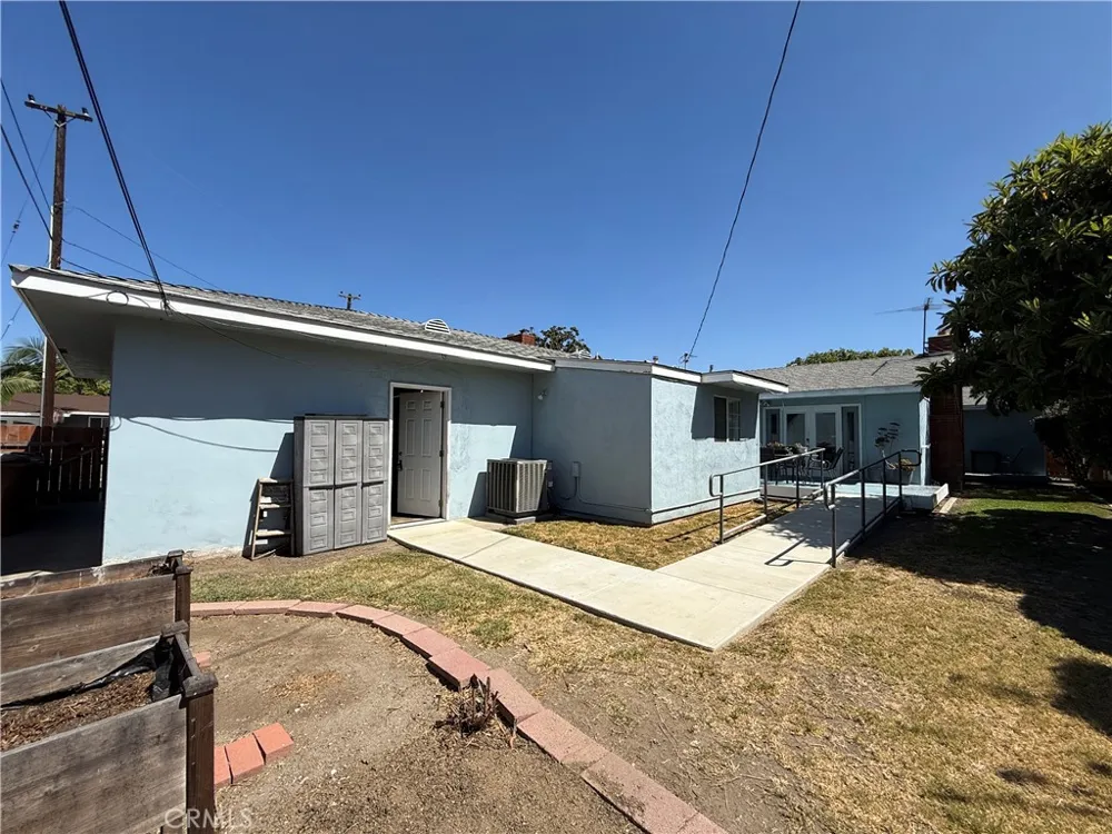 829 S Clementine Anaheim, CA 92805