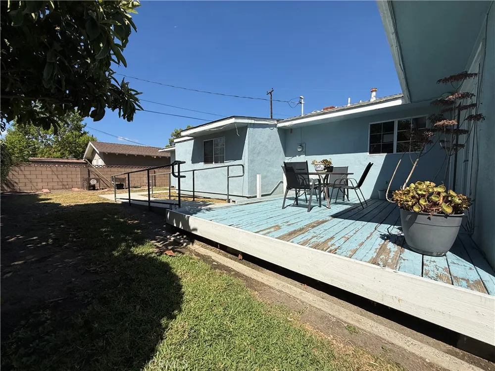 829 S Clementine Anaheim, CA 92805
