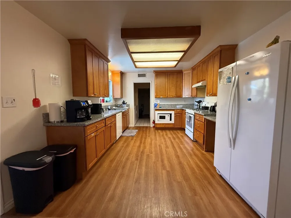 829 S Clementine Anaheim, CA 92805