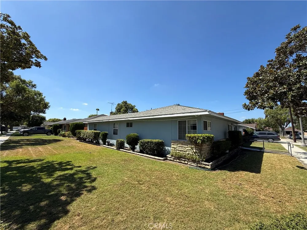 829 S Clementine Anaheim, CA 92805
