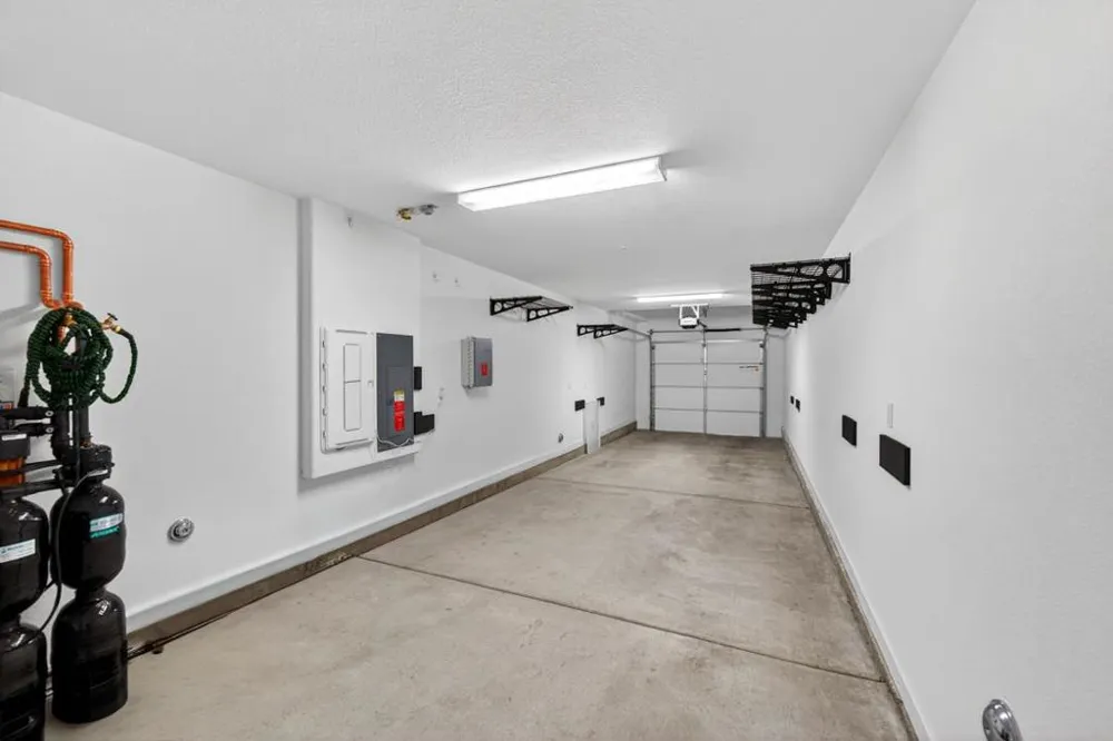 827 Redberry Way San Jose, CA 95117