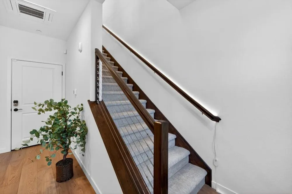 827 Redberry Way San Jose, CA 95117