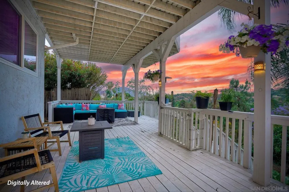 4807 Sunrise Valley Dr El Cajon, CA 92020
