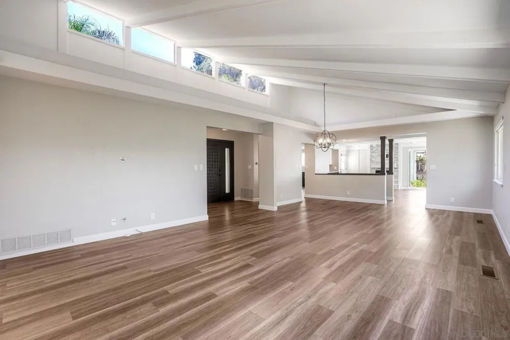 4807 Sunrise Valley Dr El Cajon, CA 92020