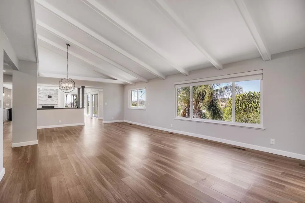 4807 Sunrise Valley Dr El Cajon, CA 92020