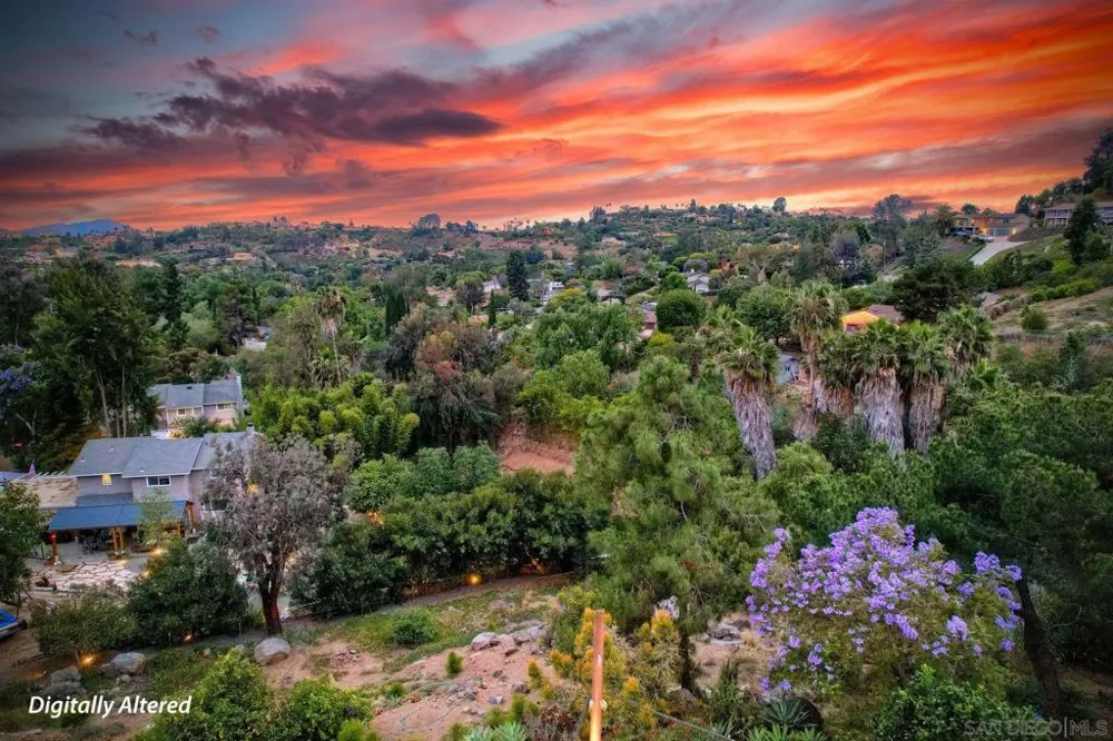 4807 Sunrise Valley Dr El Cajon, CA 92020