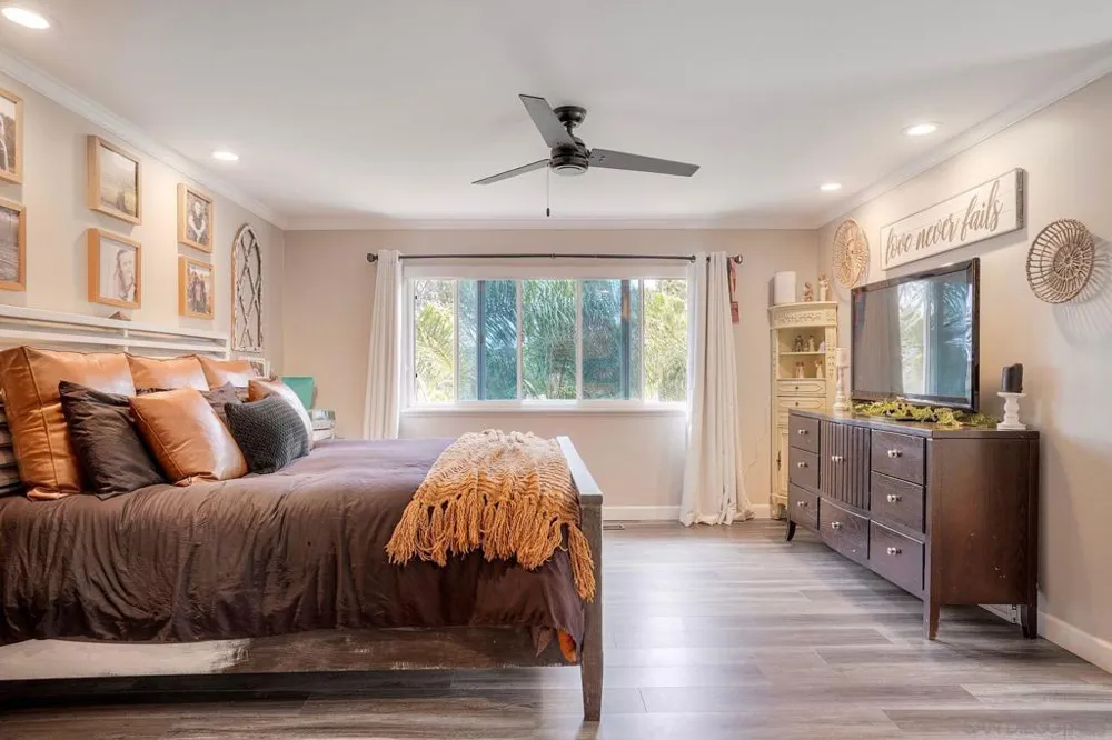 4807 Sunrise Valley Dr El Cajon, CA 92020