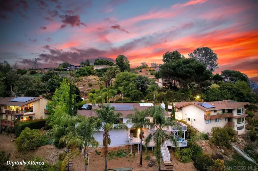 4807 Sunrise Valley Dr El Cajon, CA 92020